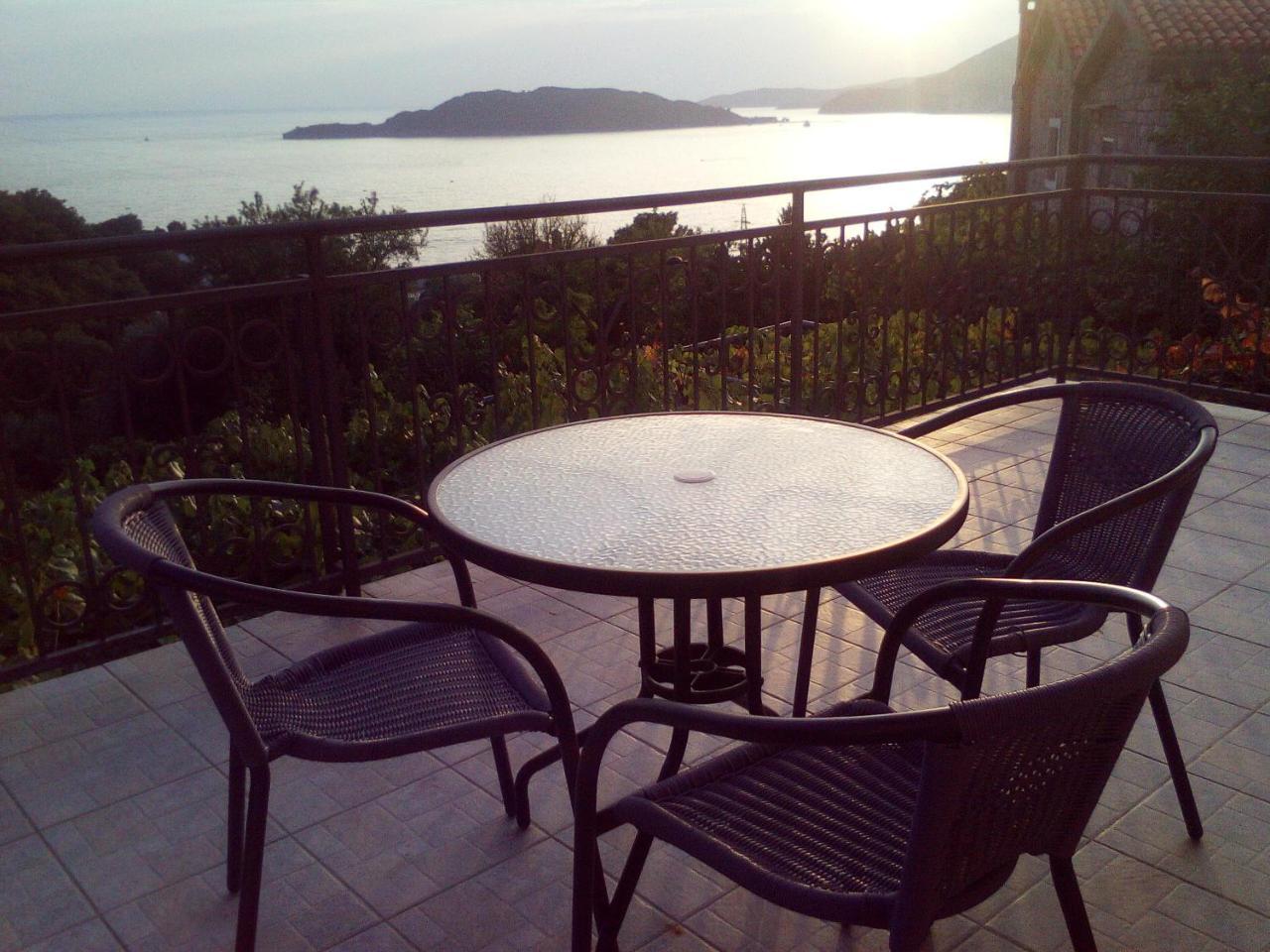Apartments Mitrovic Podlicak Sveti Stefan Zewnętrze zdjęcie