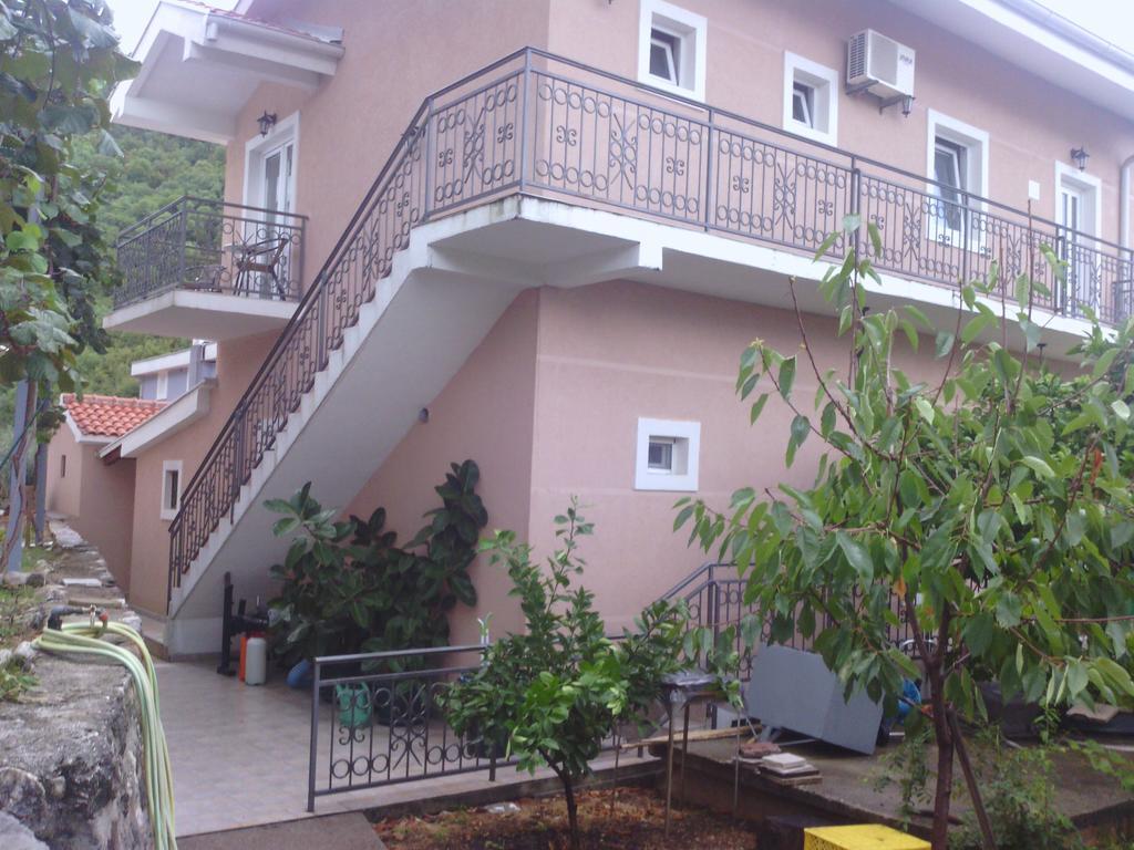 Apartments Mitrovic Podlicak Sveti Stefan Zewnętrze zdjęcie