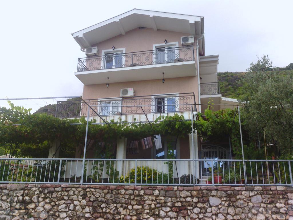 Apartments Mitrovic Podlicak Sveti Stefan Zewnętrze zdjęcie