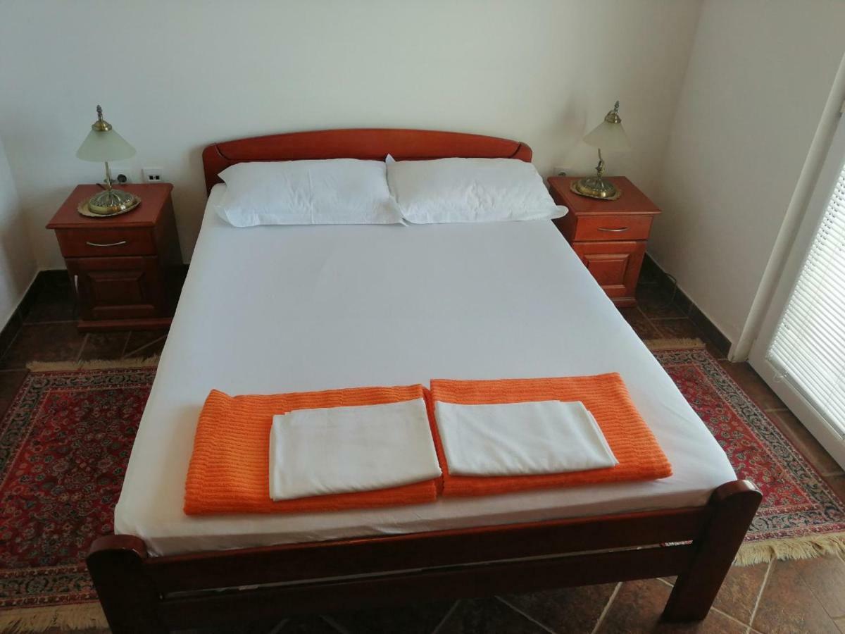 Apartments Mitrovic Podlicak Sveti Stefan Zewnętrze zdjęcie